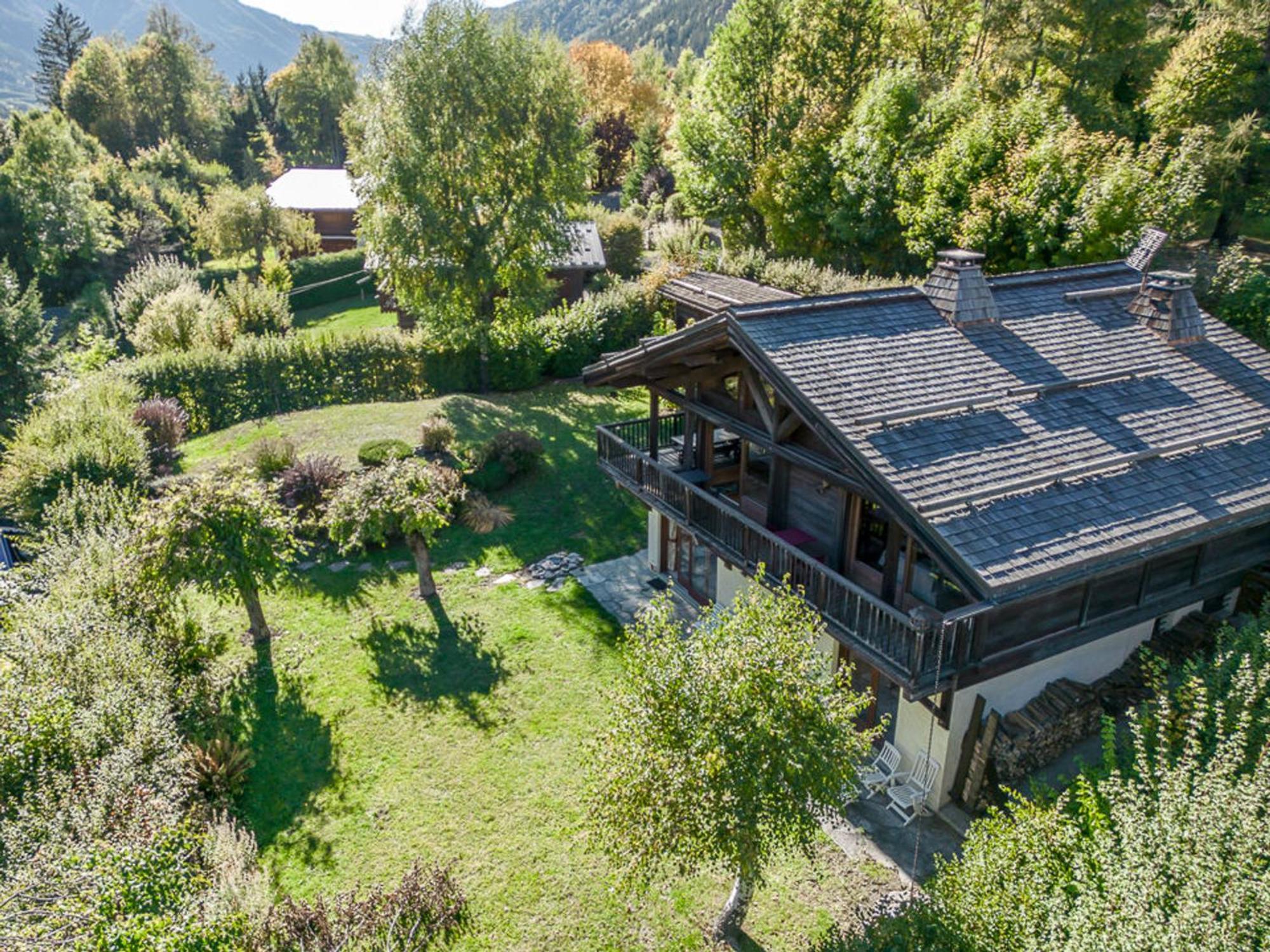 Authentique Pres De Avec Jardin Et Parking - Fr-1-343-182